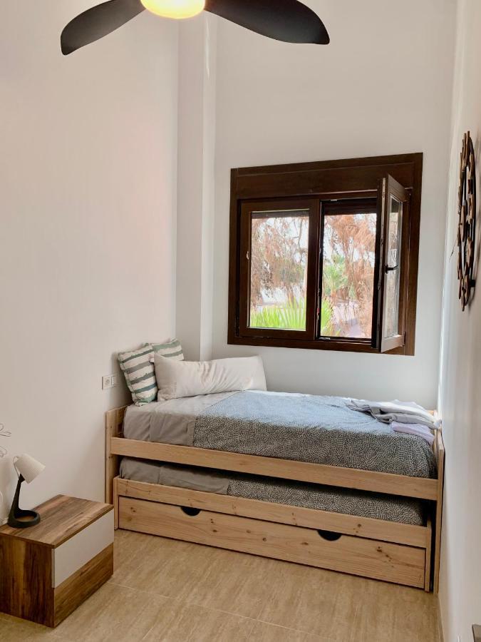 Amplia Vivienda New Para12 Pers A 4 Min Caminando De Playa Con Terraza, Piscina Com, Wifi, Ventiladores De Techo, Lavavajillas Roquetas de Mar Kültér fotó