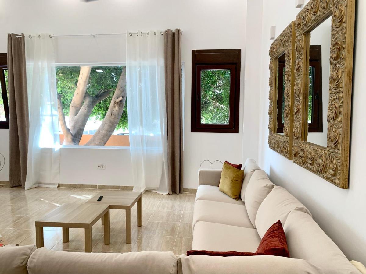 Amplia Vivienda New Para12 Pers A 4 Min Caminando De Playa Con Terraza, Piscina Com, Wifi, Ventiladores De Techo, Lavavajillas Roquetas de Mar Kültér fotó